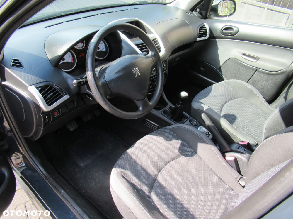 Peugeot 206 plus 60 - 15