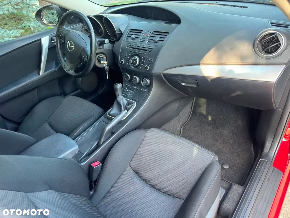 Mazda 3 - 8