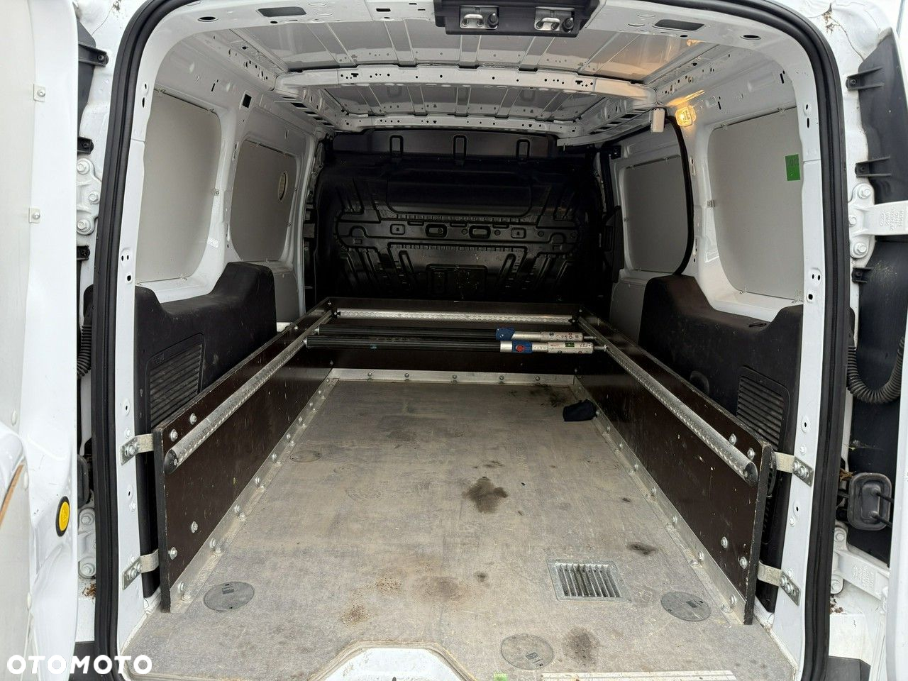 Ford Transit Connect - 3