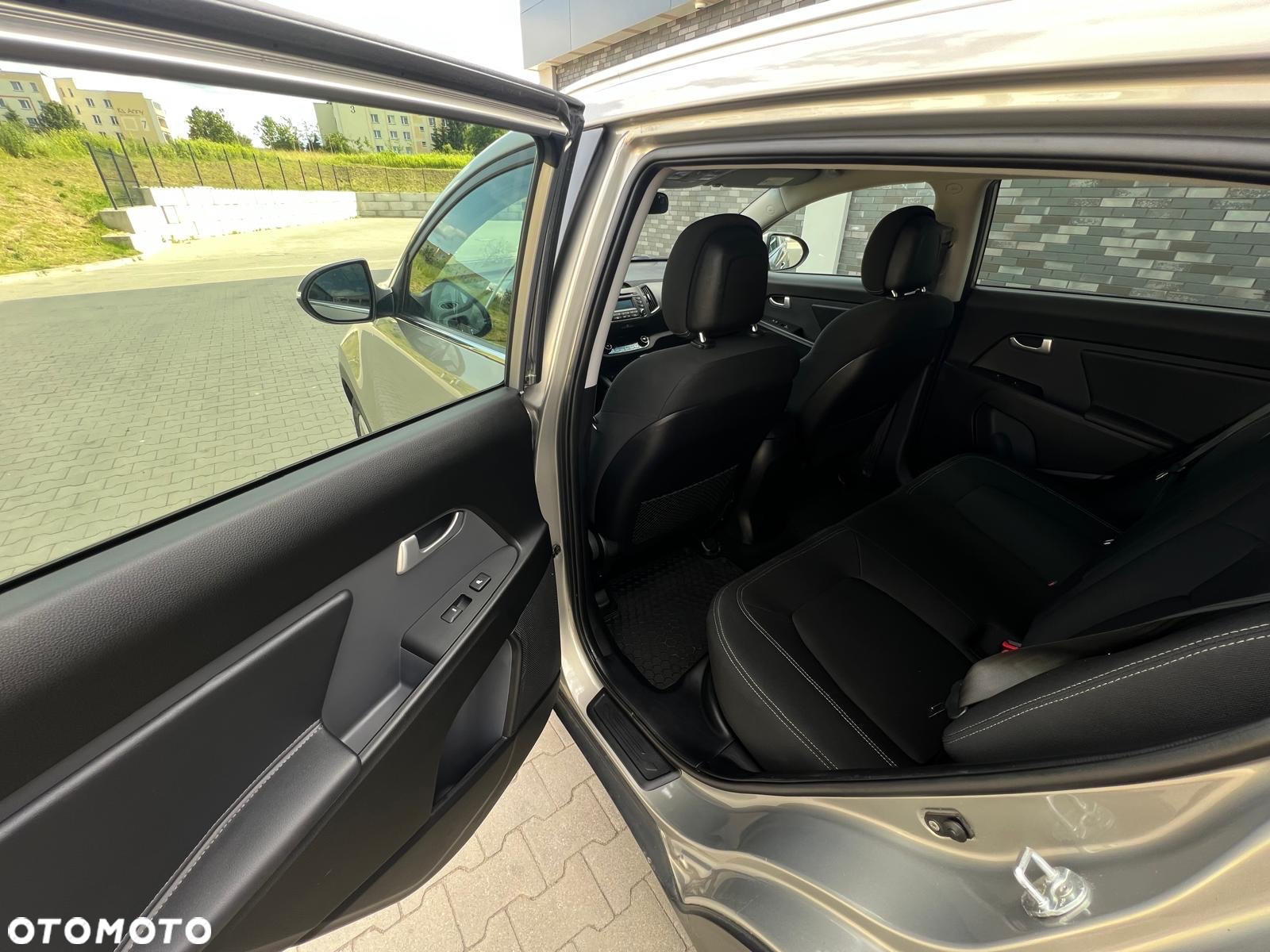 Kia Sportage 2.0 CVVT 4WD Automatik Spirit - 23