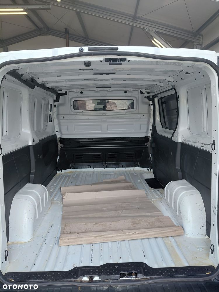 Renault TRAFIC - 9