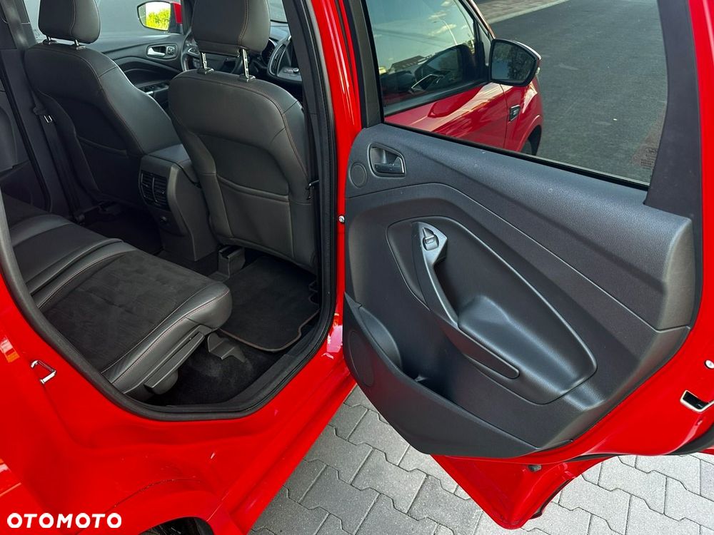 Ford Kuga 1.5 EcoBoost 2x4 ST-Line - 22