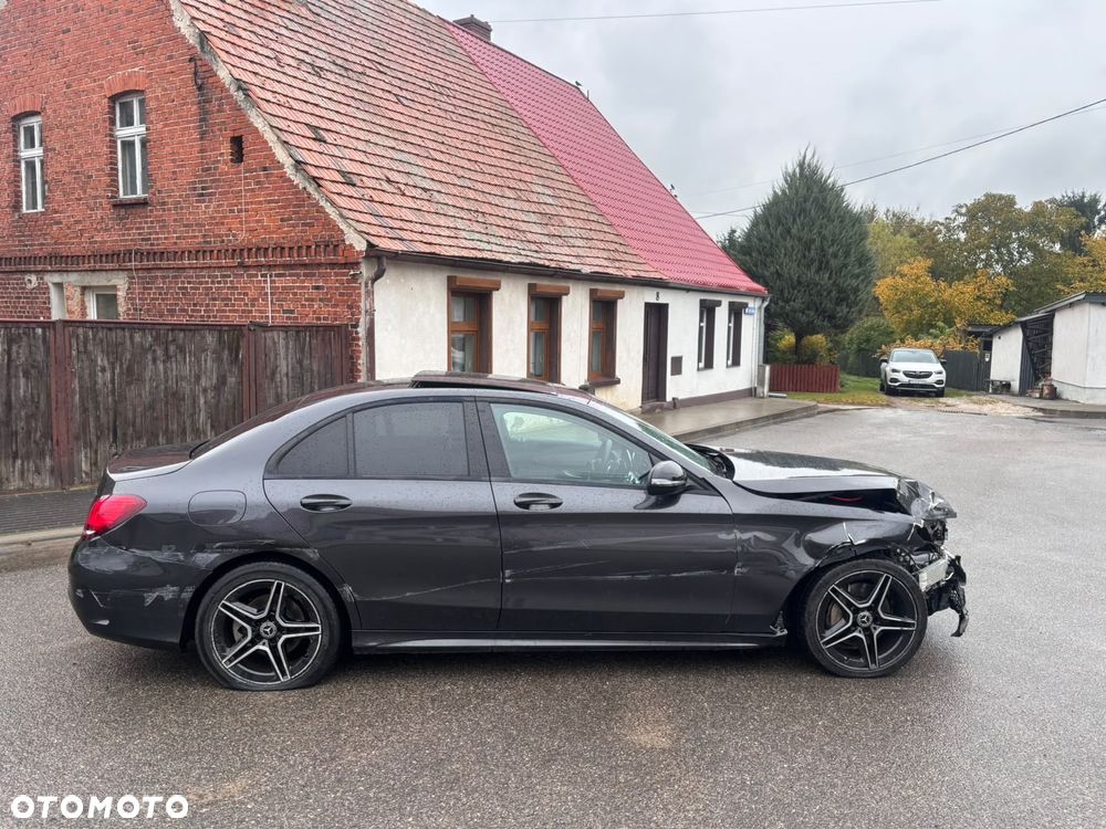 Mercedes-Benz Klasa C 2021
