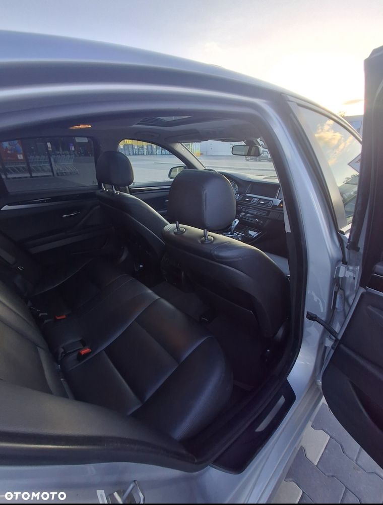 BMW Seria 5 535i xDrive - 6