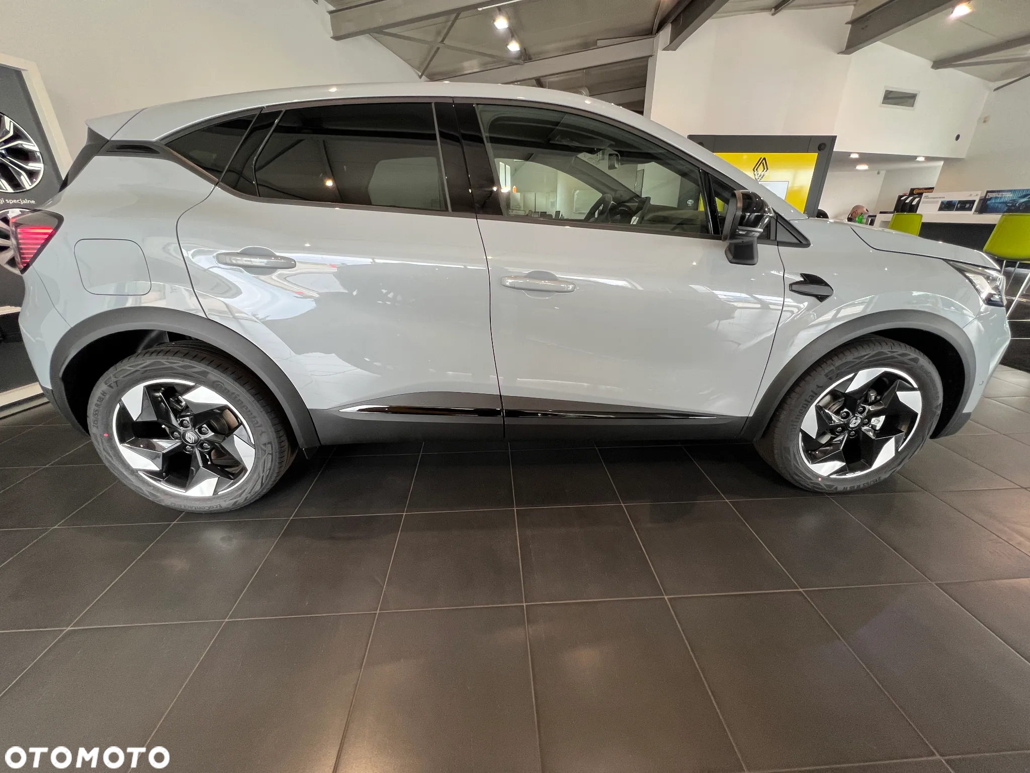 Renault Captur 1.3 TCe mHEV Techno - 6