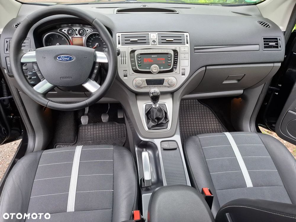Ford Kuga 2.0 TDCi 4x4 Titanium - 7