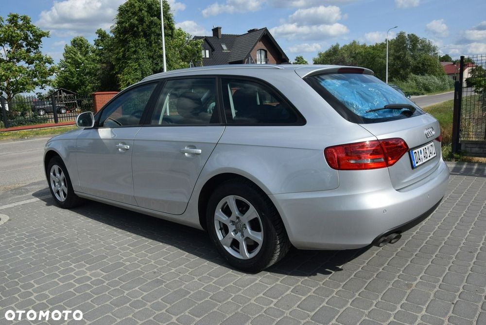 Audi A4 Avant 2.0 TDI DPF Attraction - 11