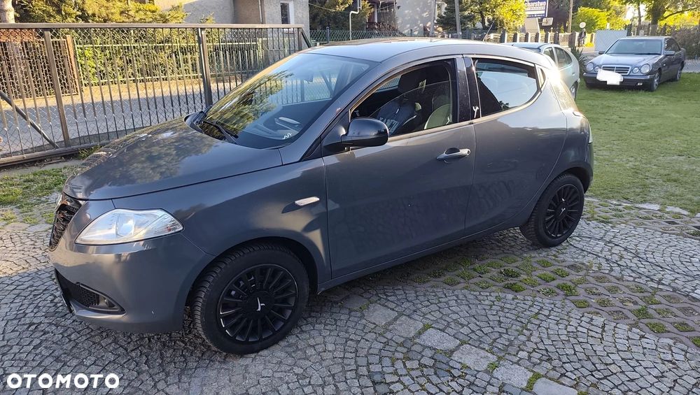 Lancia Ypsilon 1.2 8V Elefantino S&S - 1
