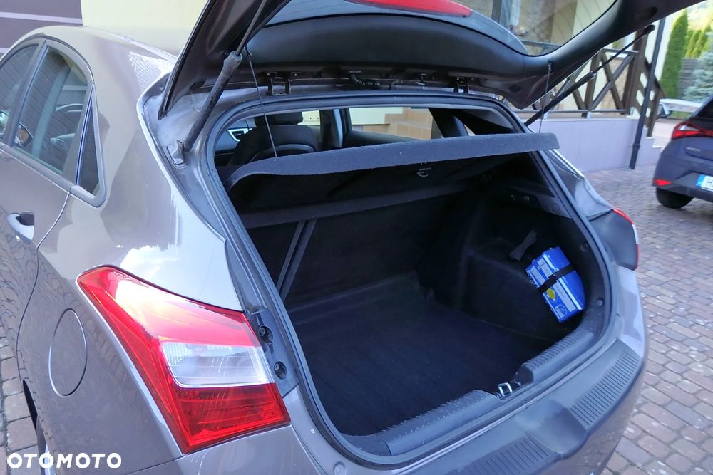 Hyundai i30 1.4 Premium - 31