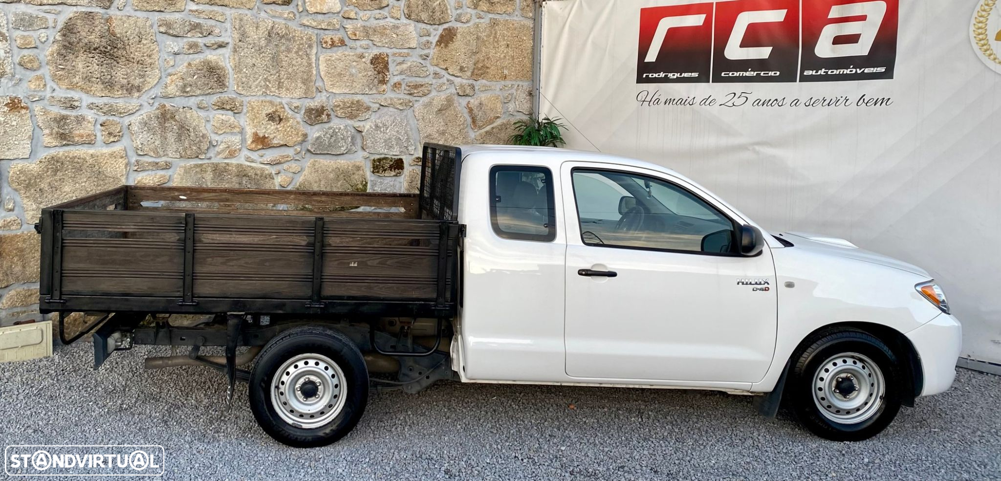 Toyota Hilux 2.5 D-4D 2WD CE PM+AC - 21