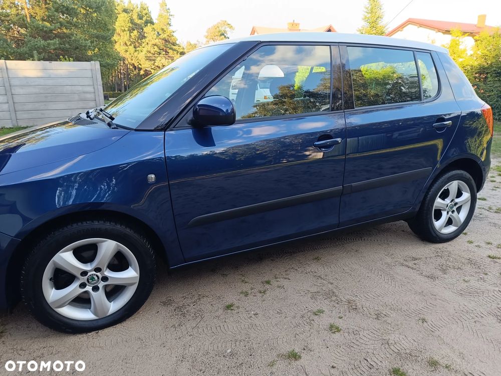 Skoda Fabia 1.2 HTP STYLE EDITION - 32