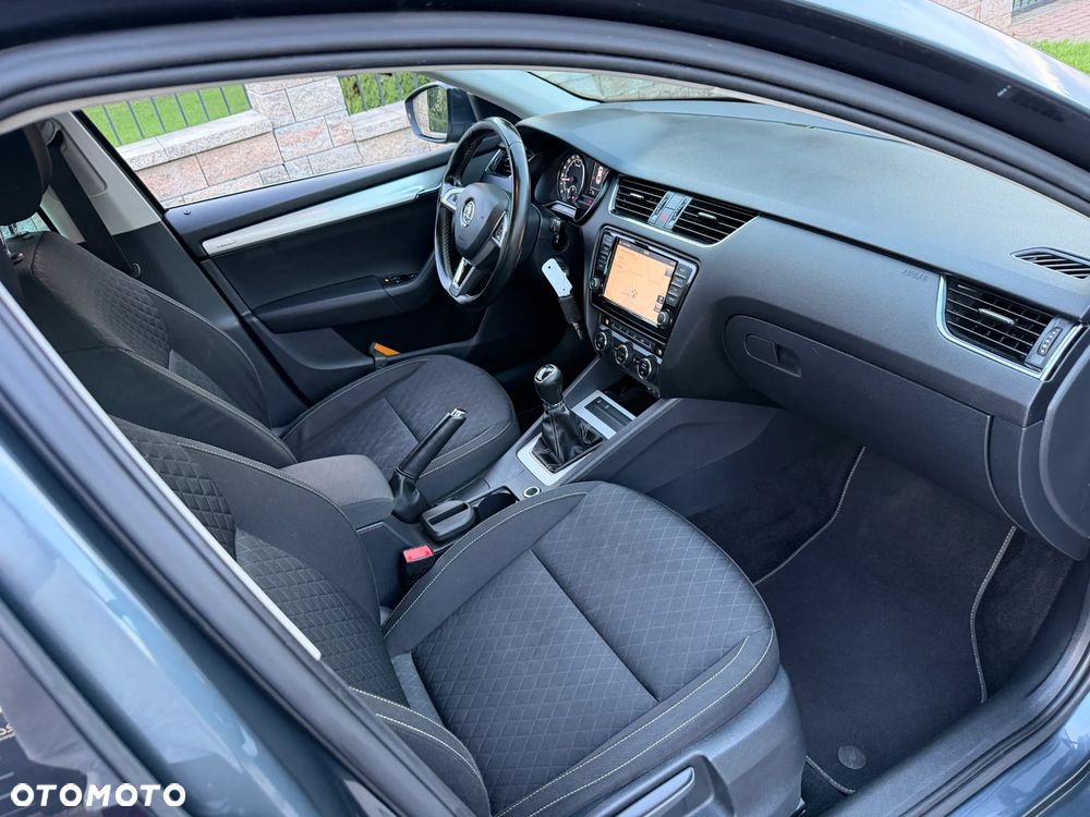 Skoda Octavia 1.6 TDI DPF Elegance - 9