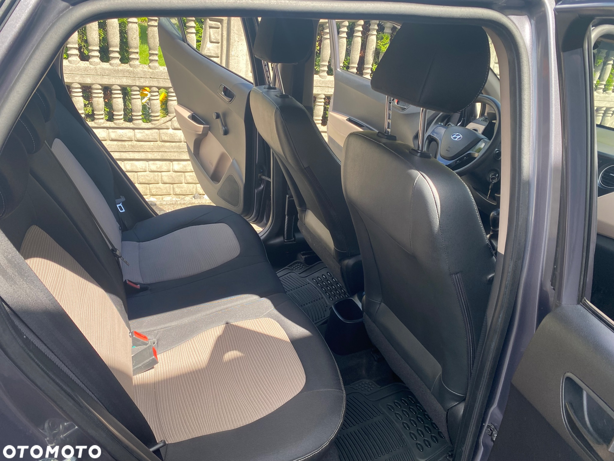 Hyundai i10 - 24