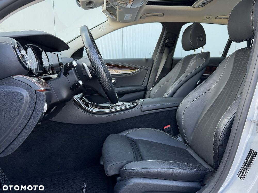 Mercedes-Benz Klasa E 220 d Exclusive - 14