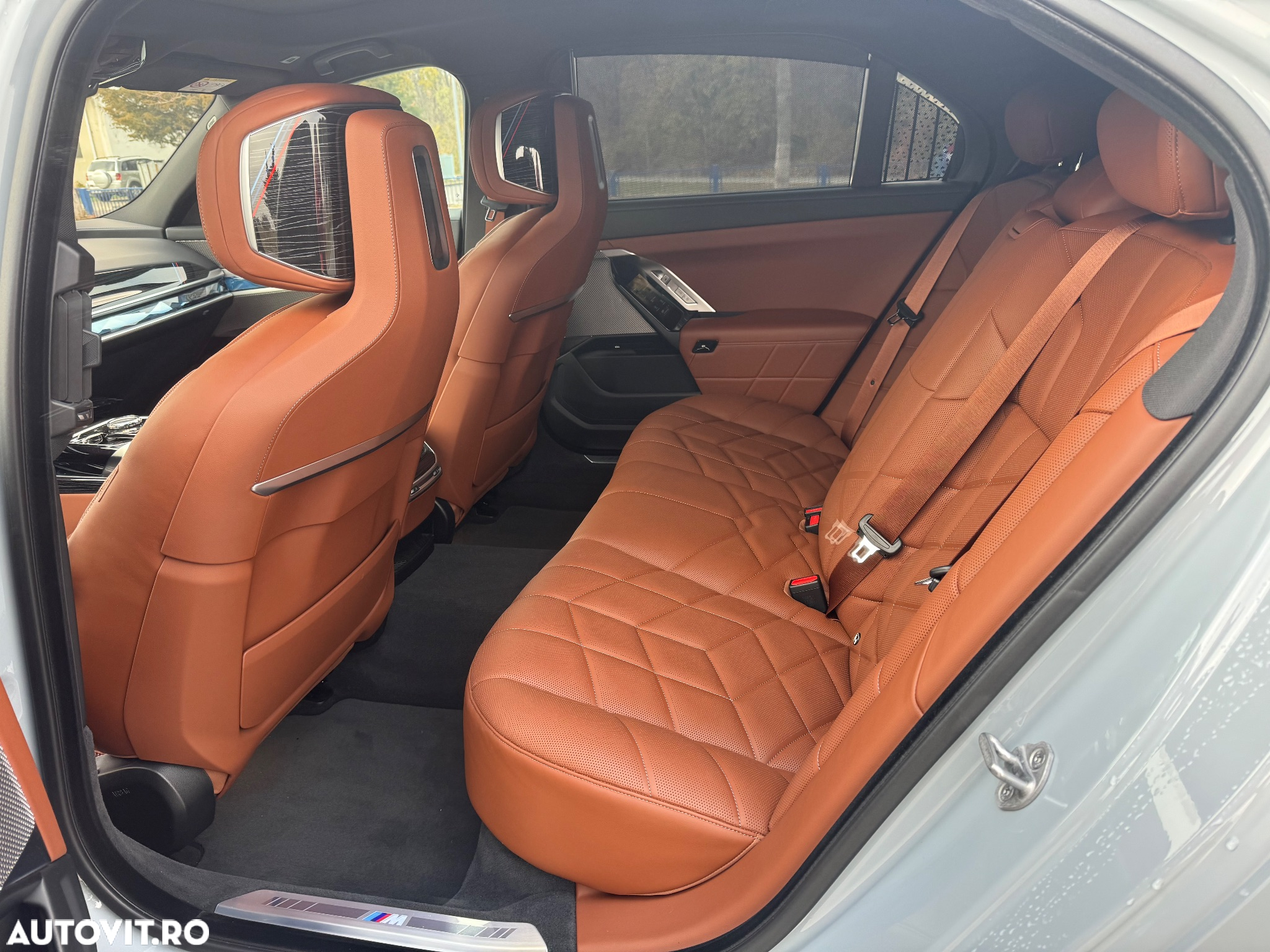 BMW Seria 7 740d xDrive MHEV - 10