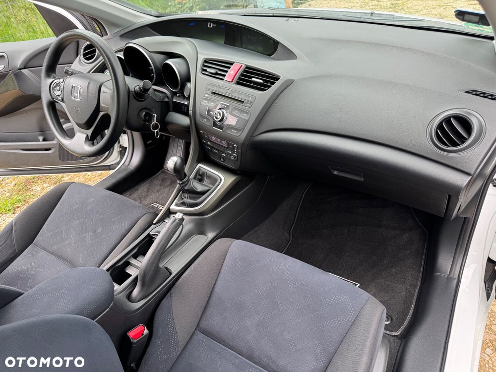 Honda Civic 1.4 i-VTEC Comfort - 27