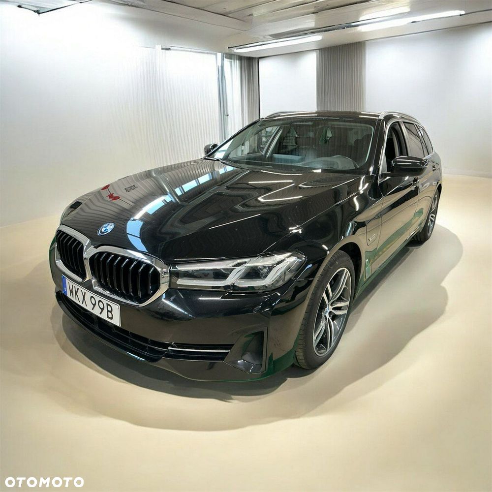 BMW Seria 5 530e Luxury Line - 1