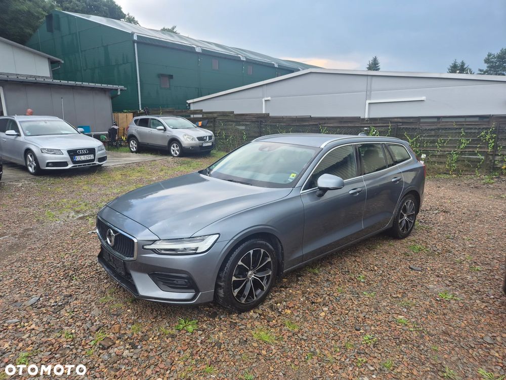 Volvo V60 D3 SCR Momentum - 1