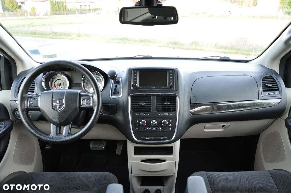 Dodge Grand Caravan 3.6 Express - 13