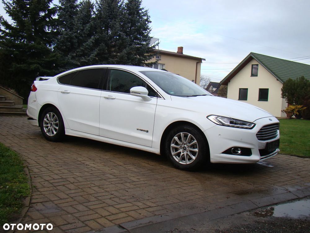 Ford Mondeo 2.0 Hybrid Titanium - 2