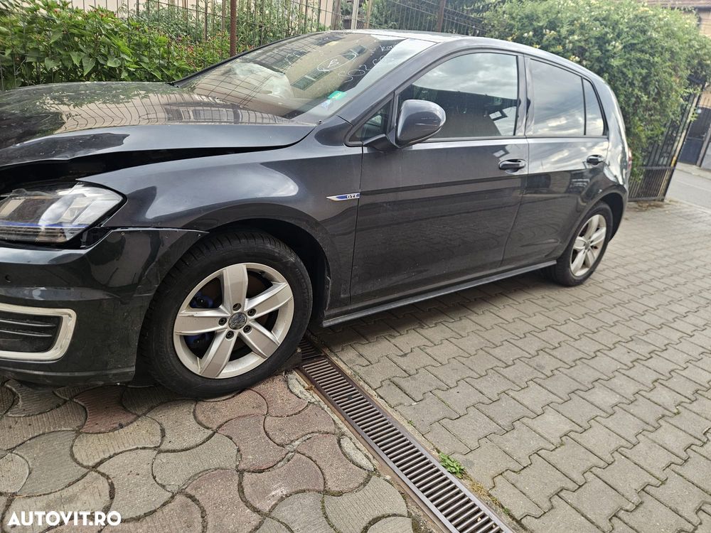 Volkswagen Golf Standard - 1