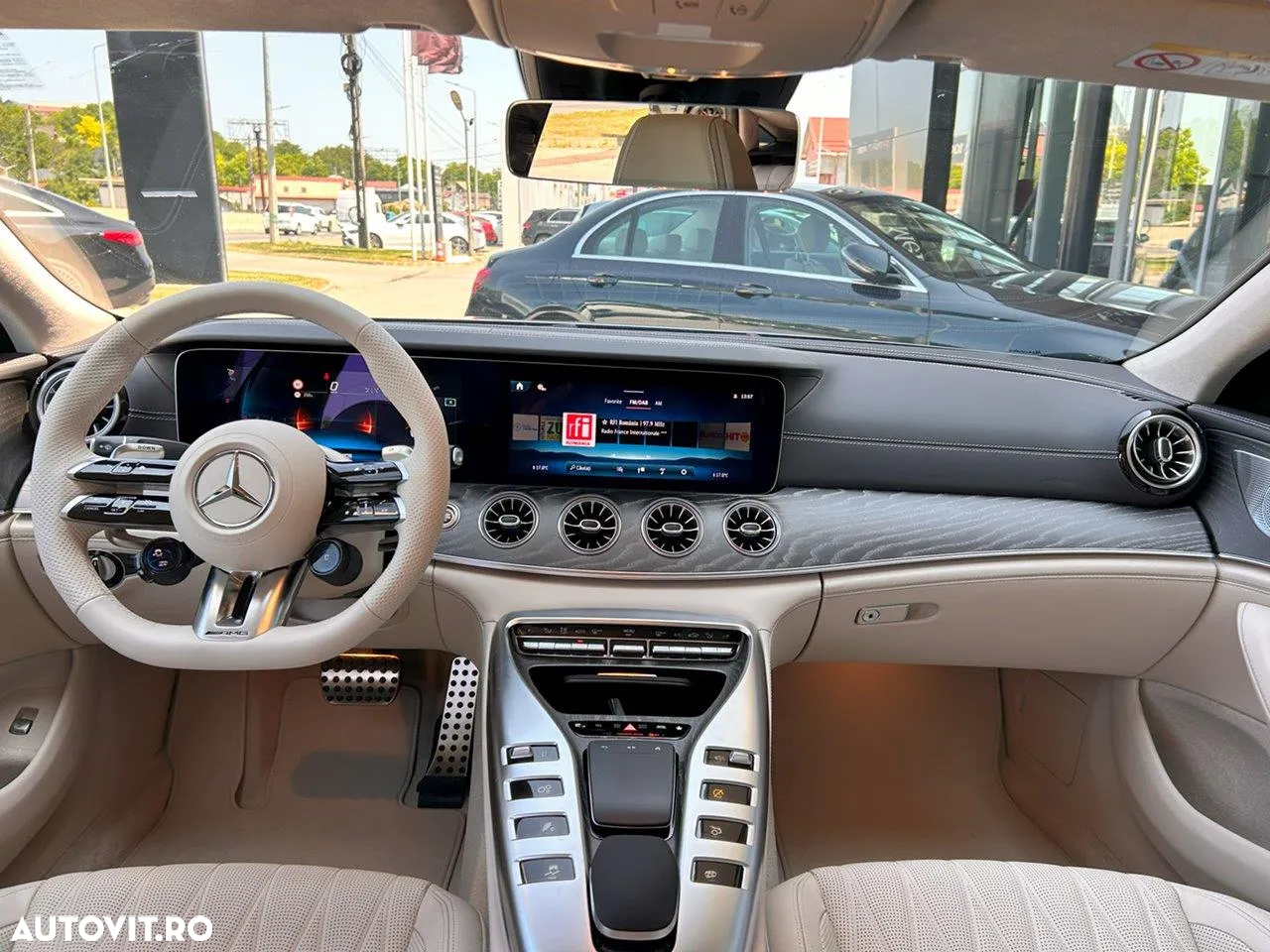 Mercedes-Benz AMG GT 53 4MATIC+ MHEV - 13