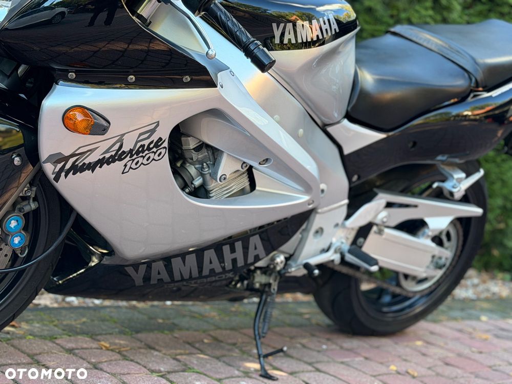 Yamaha YZF - 17