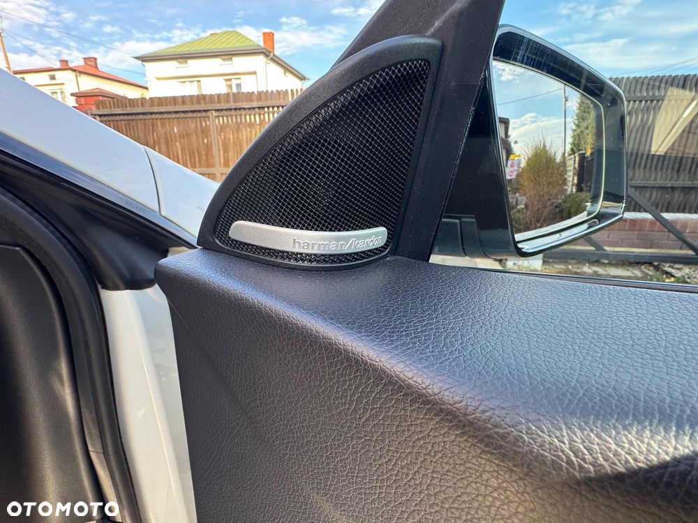 Mercedes-Benz CLA 250 7G-DCT - 19