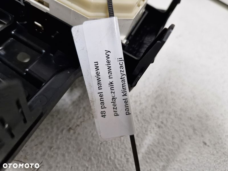 toyota matrix 2 ii e140 panel nawiewu klimatyzacji przełączniki zegarek - 8