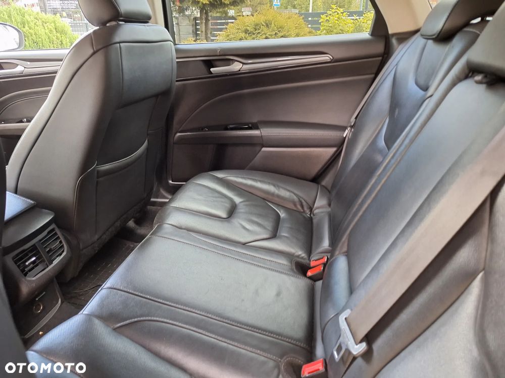 Ford Mondeo 2.0 Hybrid Titanium - 8