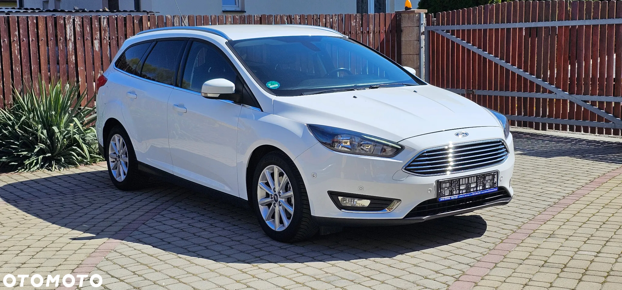 Ford Focus 1.0 EcoBoost Titanium X - 3