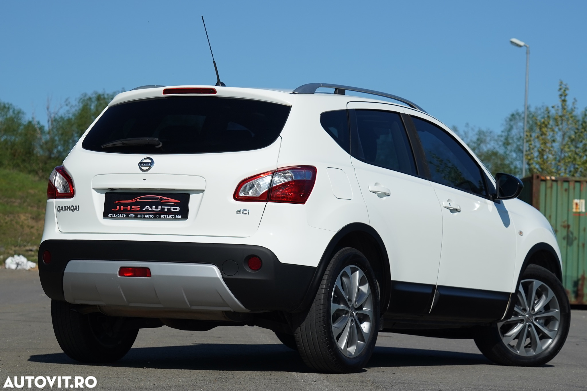 Nissan Qashqai 2.0 DCI 4 x 4 DPF tekna - 4