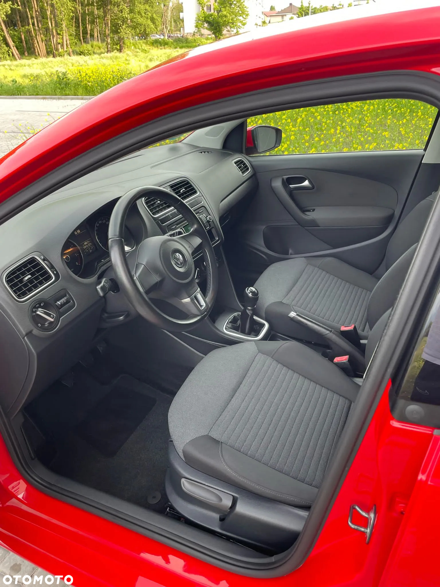 Volkswagen Polo 1.4 Team - 14