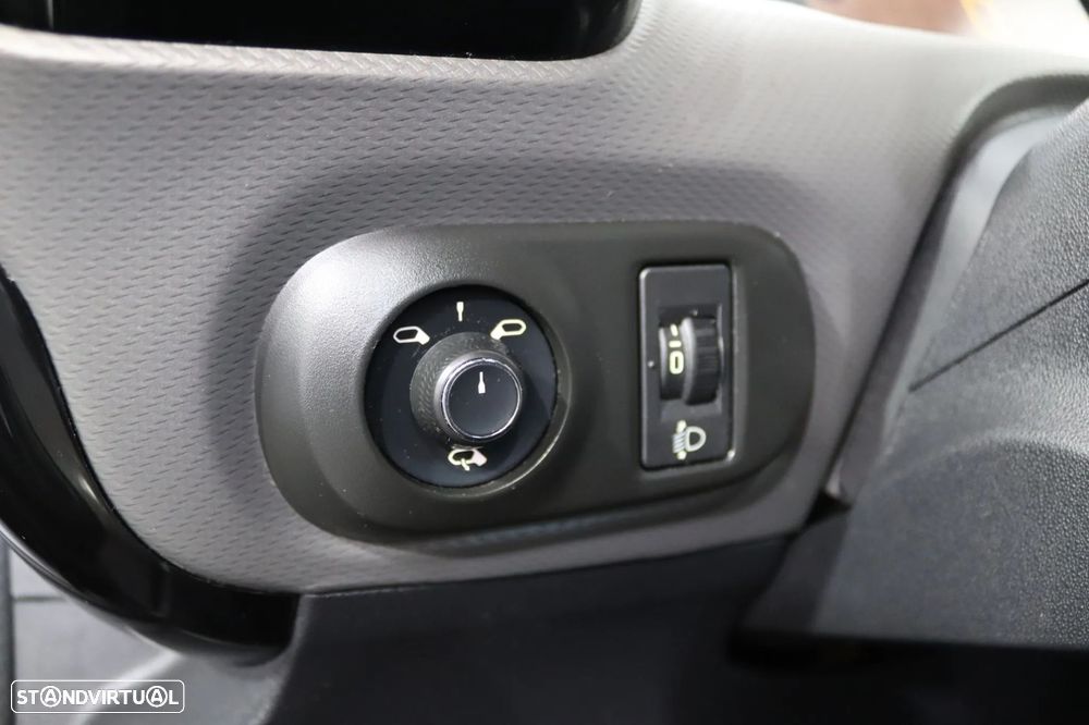 Citroën C4 Cactus - 13