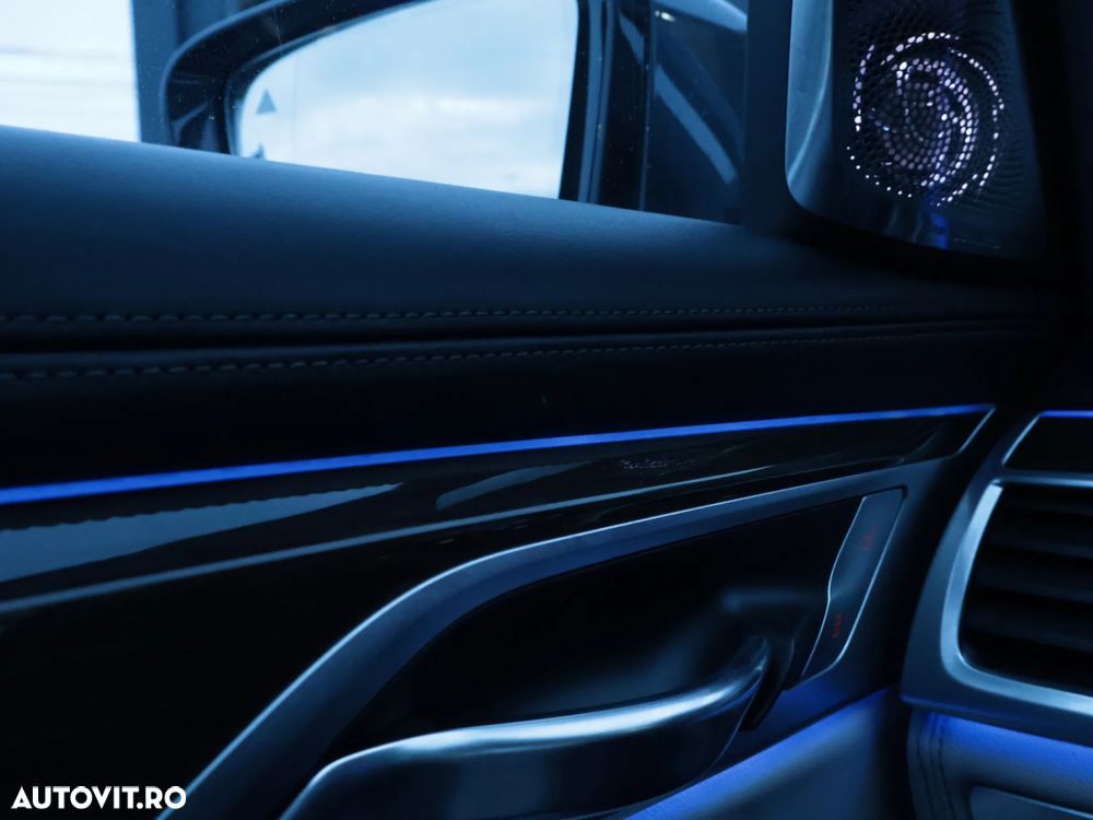 BMW Seria 7 730d - 30