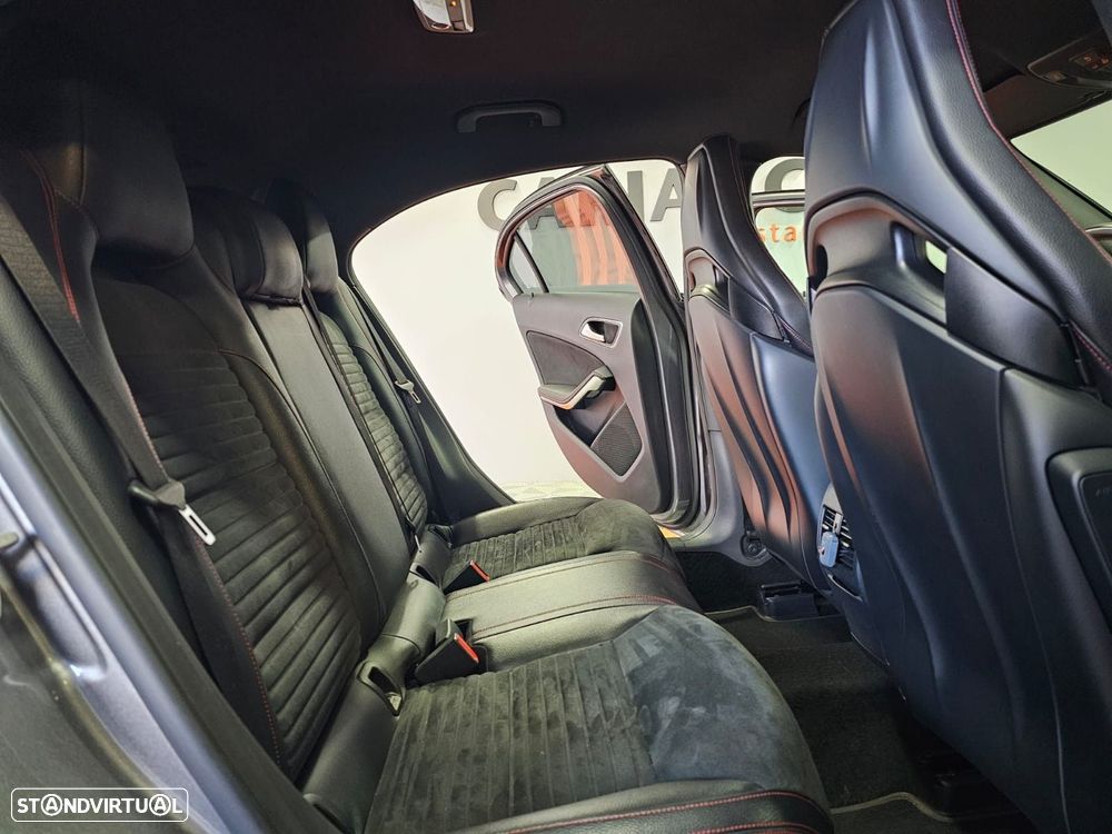 Mercedes-Benz A 45 AMG 4-Matic - 14