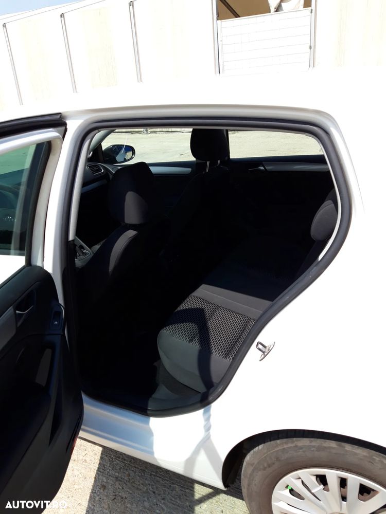 Volkswagen Golf 1.6 TDI DPF Trendline - 5