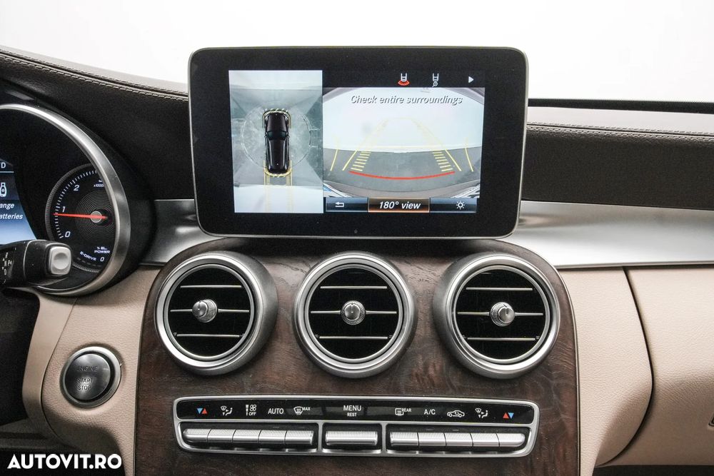 Mercedes-Benz C 300 BlueTec Hybrid - 21