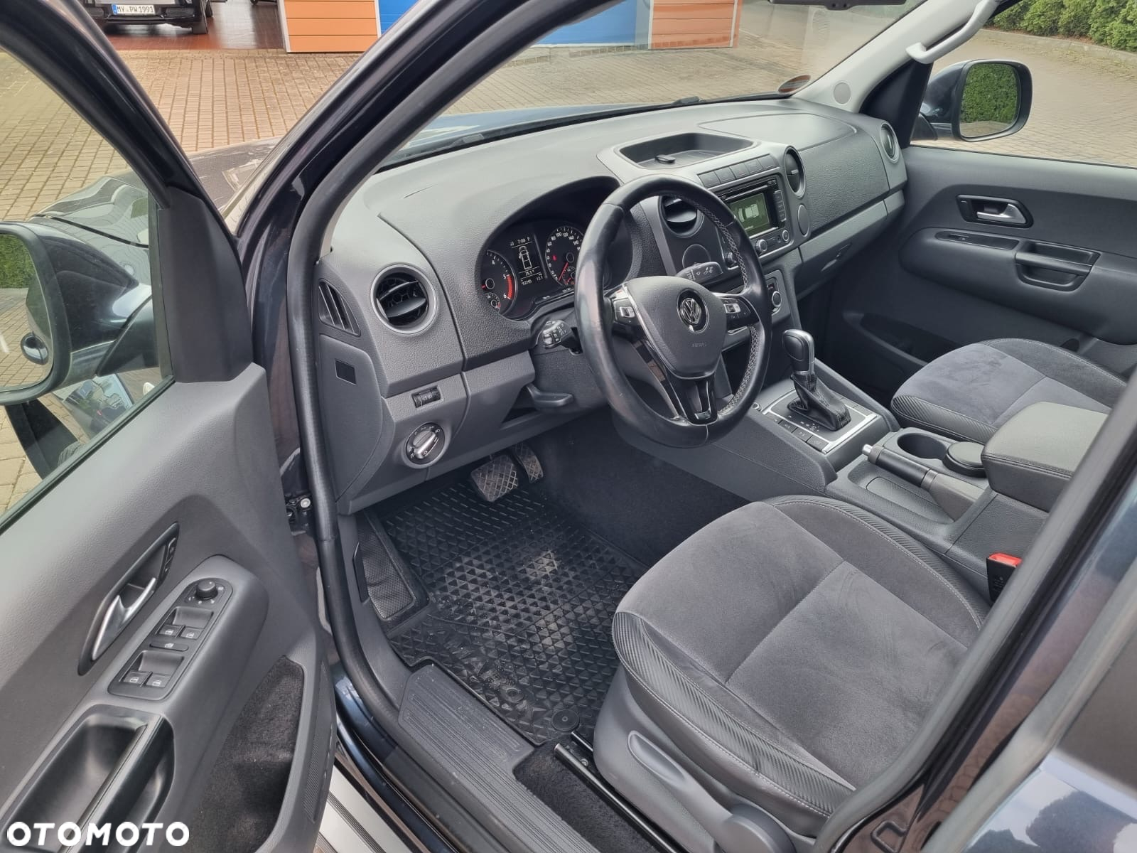 Volkswagen Amarok - 21