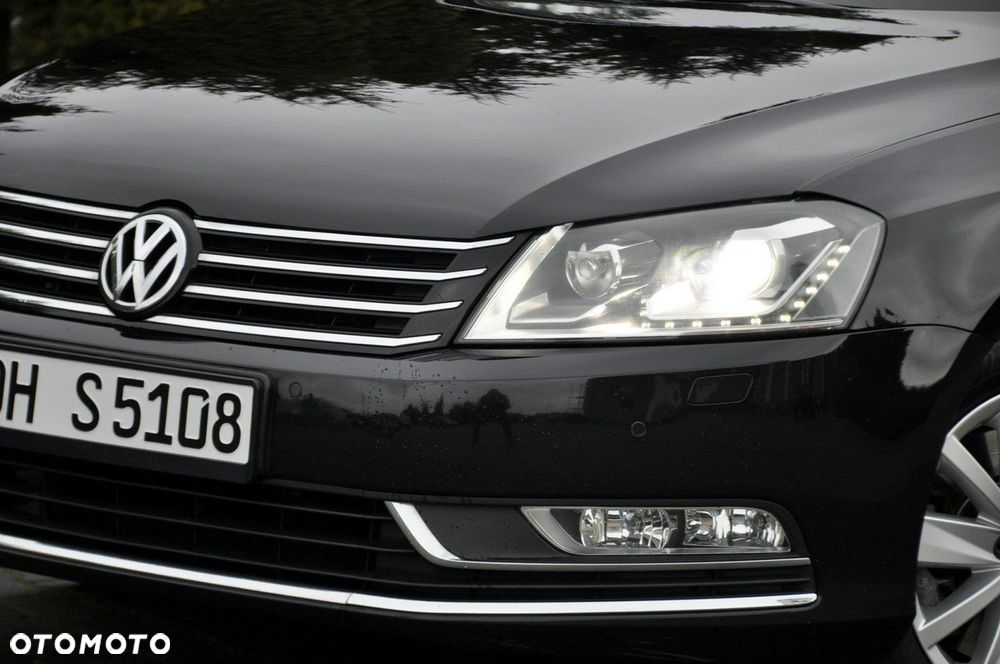 Volkswagen Passat - 12