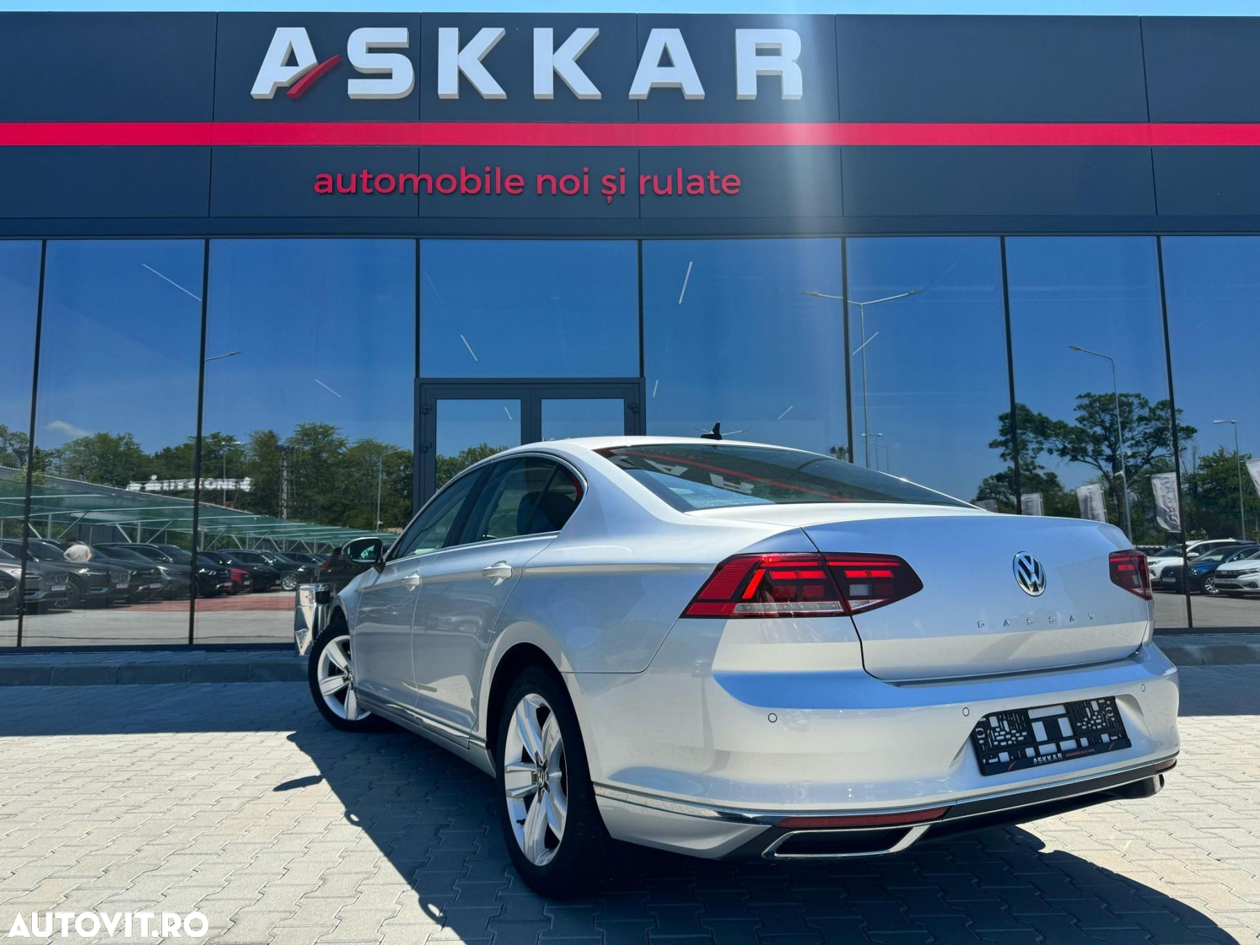 Volkswagen Passat 2.0 TDI DSG Highline - 8