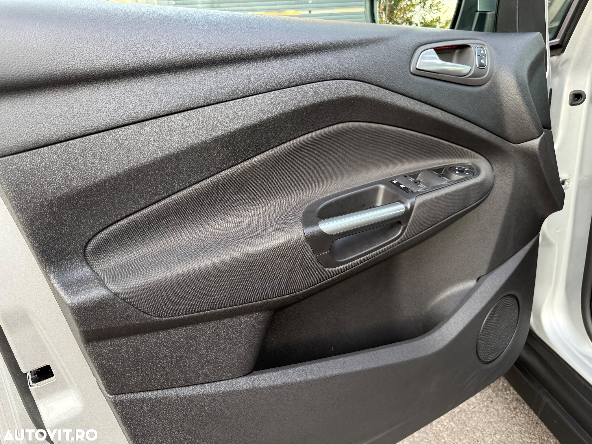 Ford C-Max 1.5 TDCi Powershift Titanium - 15