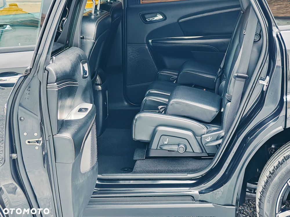 Fiat Freemont 2.0 Multijet 16V DPF Automatik Allrad Lounge - 19