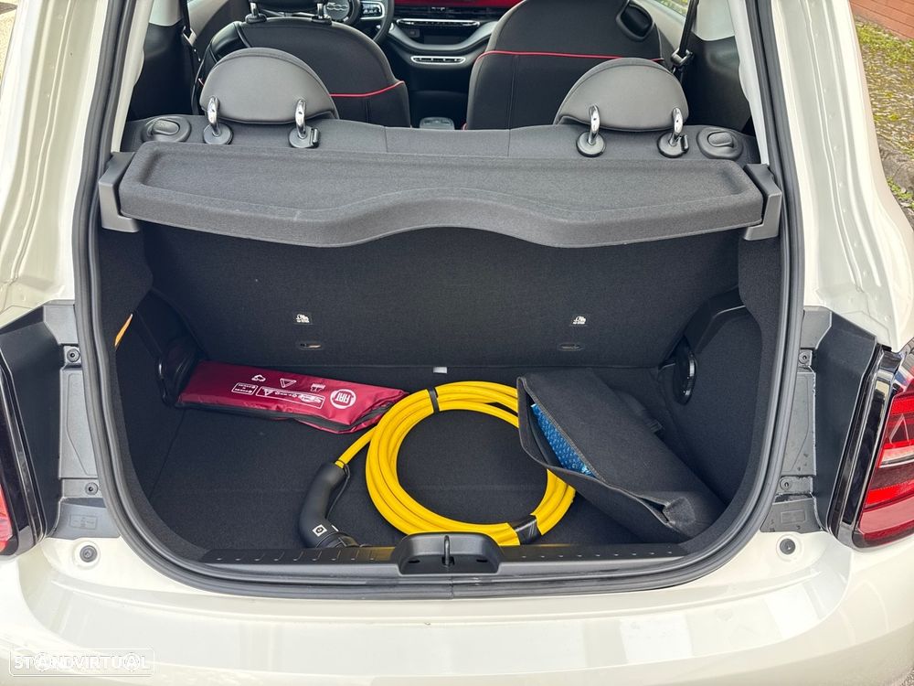 Fiat 500e (RED) - 6