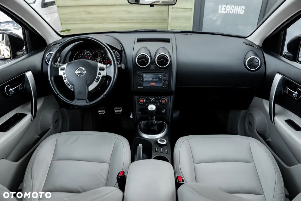 Nissan Qashqai+2 2.0 4x4 visia - 26