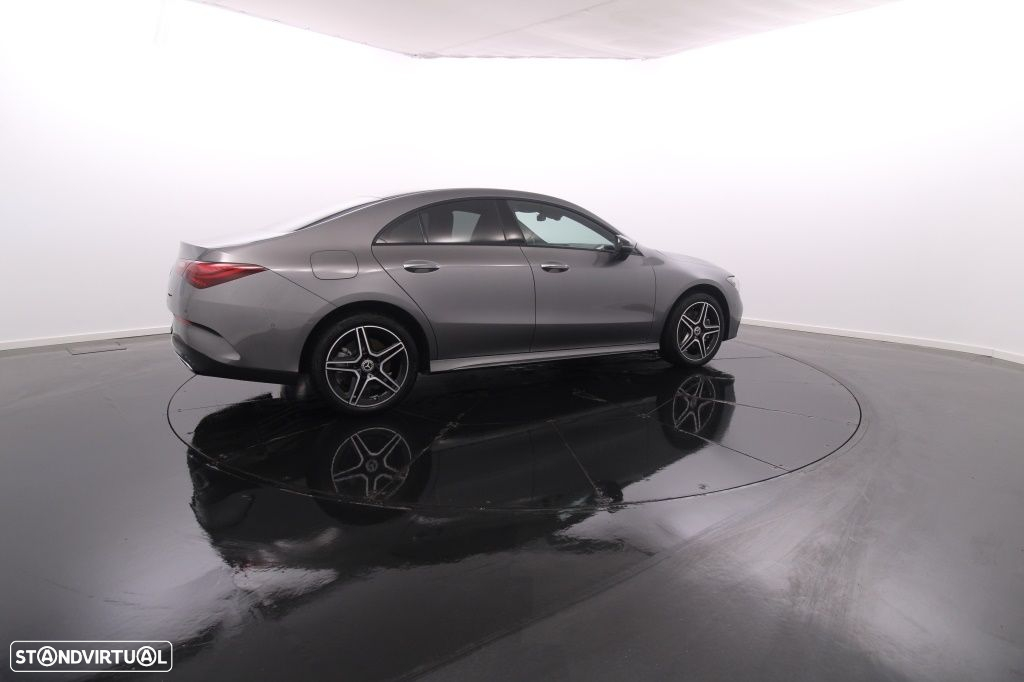 Mercedes-Benz CLA 250 e AMG Line - 8