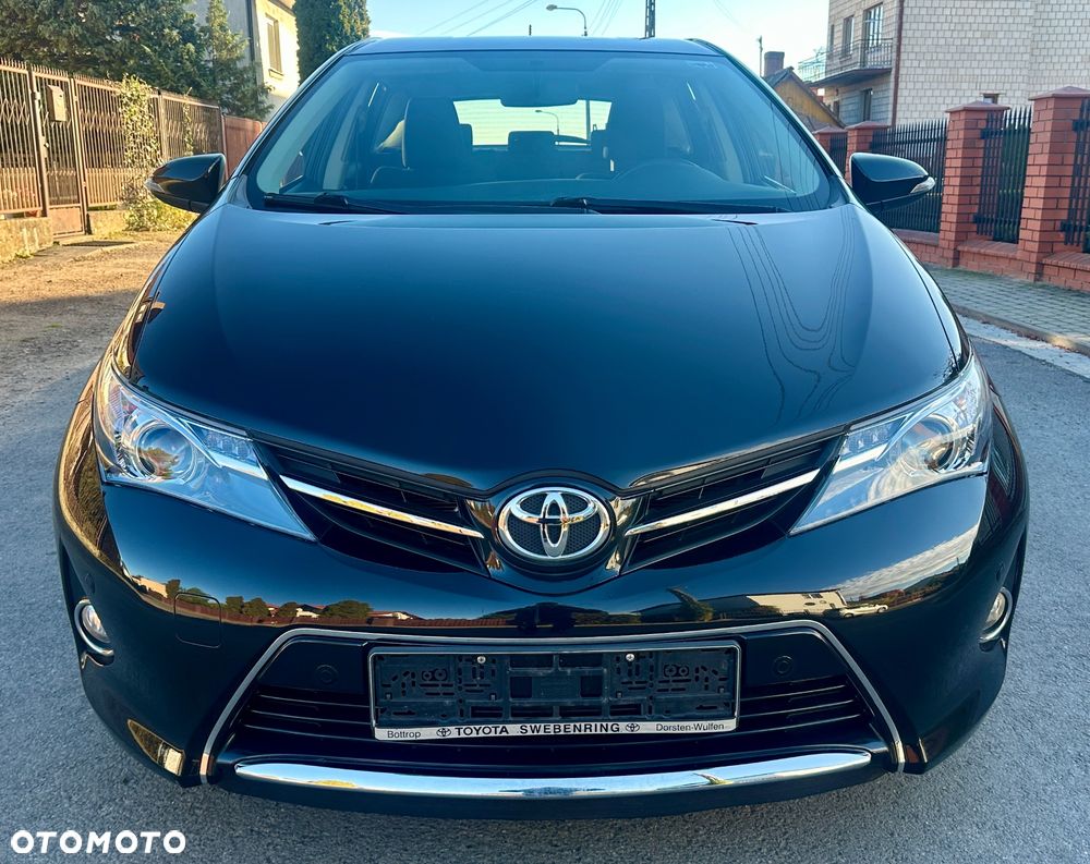 Toyota Auris - 2