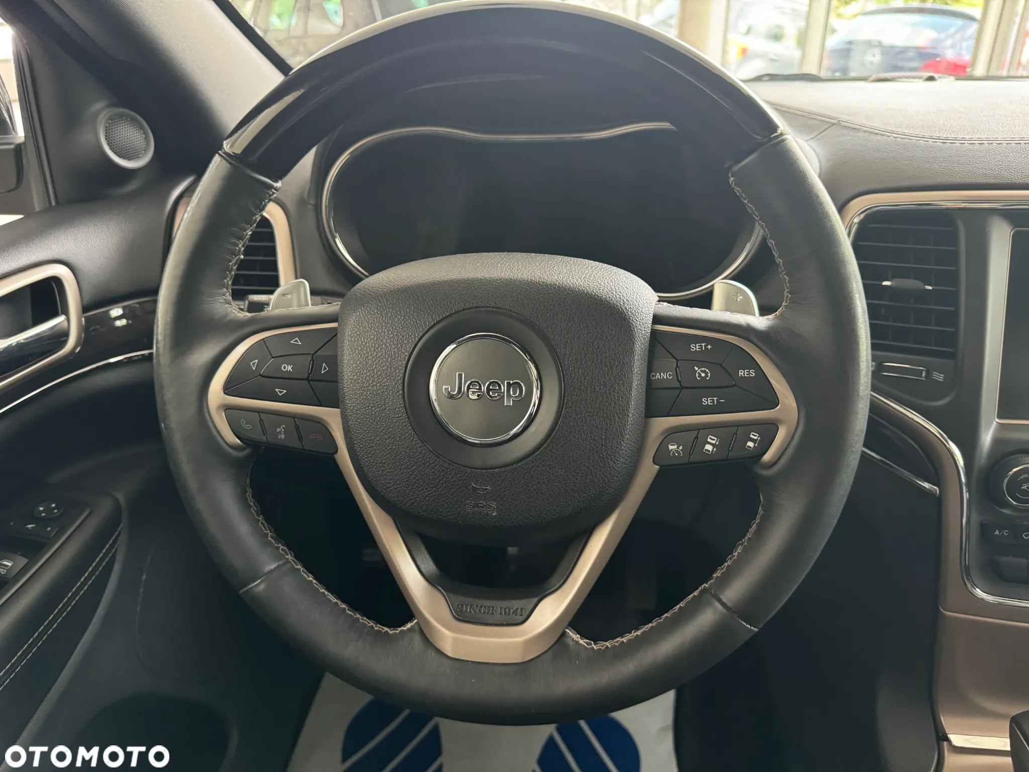 Jeep Grand Cherokee 3.0 CRD Overland EU6 - 33