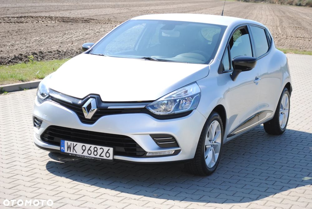 Renault Clio 1.2 16V 75 LIMITED - 38