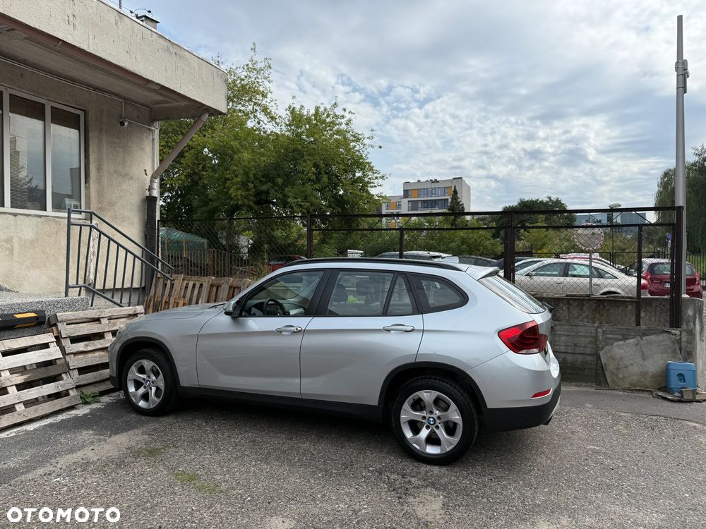 BMW X1 xDrive20i - 9